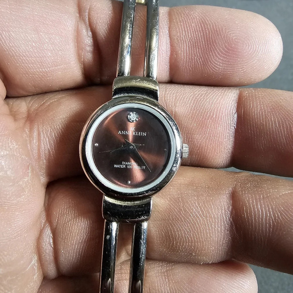 Anne Klein Ladies Quartz Fashion Watch Silver Tone WR100 Ft Working 10/5548-9 sh - Picture 1 of 9